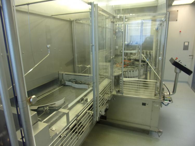 Bausch & Stroebel ampoules filling line