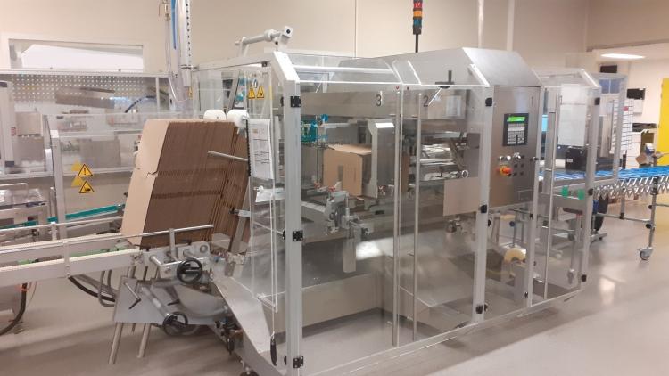 Automatic case packer Pester Pewo Form UVP3