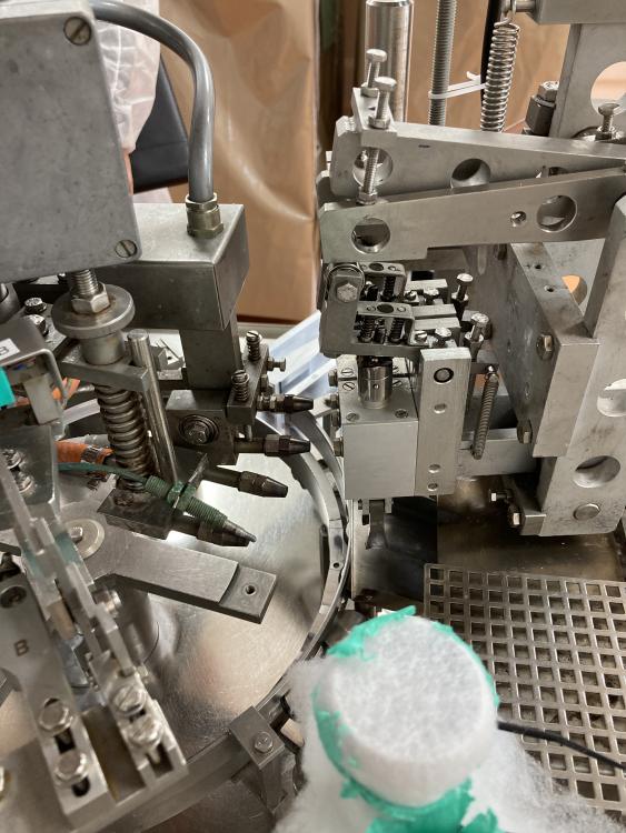 Ampoule filling machine for closed ampoules ROTA R920