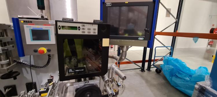 Top labelling machine Pago with Zebra head