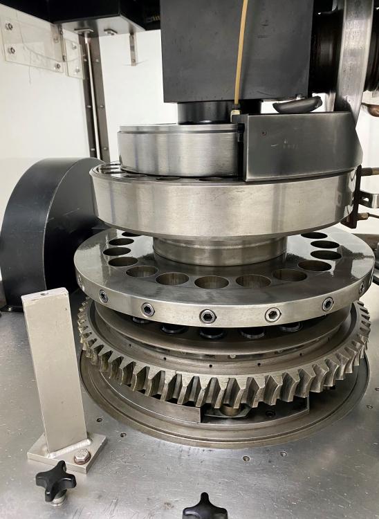 Rotary tablet press Manesty D4