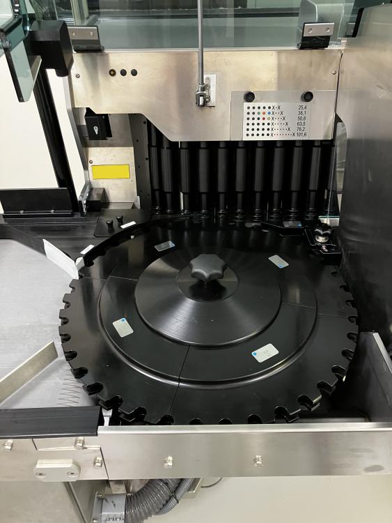Semi-automatic inspection machine for vials SEIDENADER V90-AVSB/75-LR