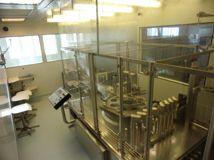 Bausch & Stroebel ampoules filling line