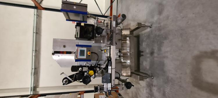 Top labelling machine Pago with Zebra head