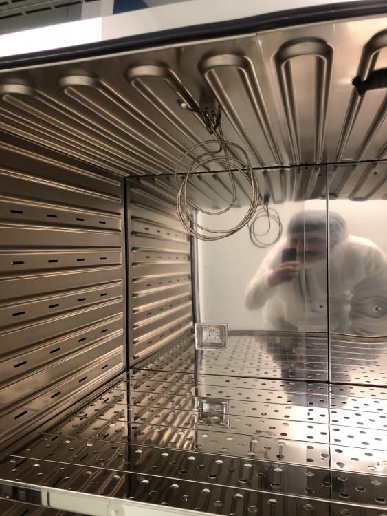 Pass-trough oven MEMMERT UF750TS