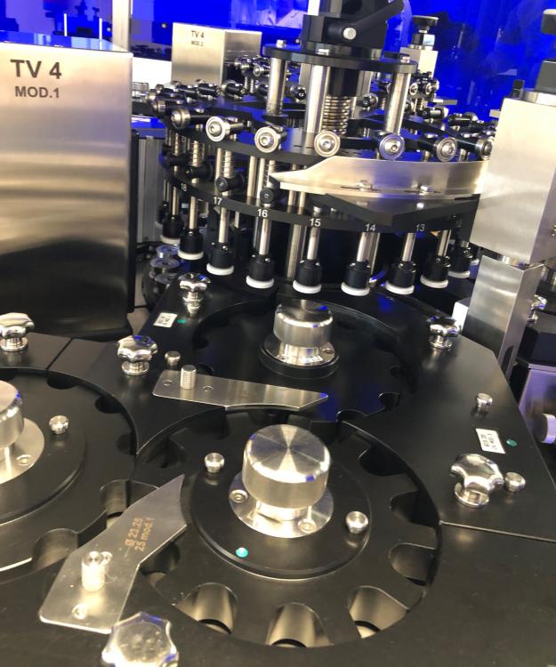 Inspection machine for lyophilised products CMP SA18L