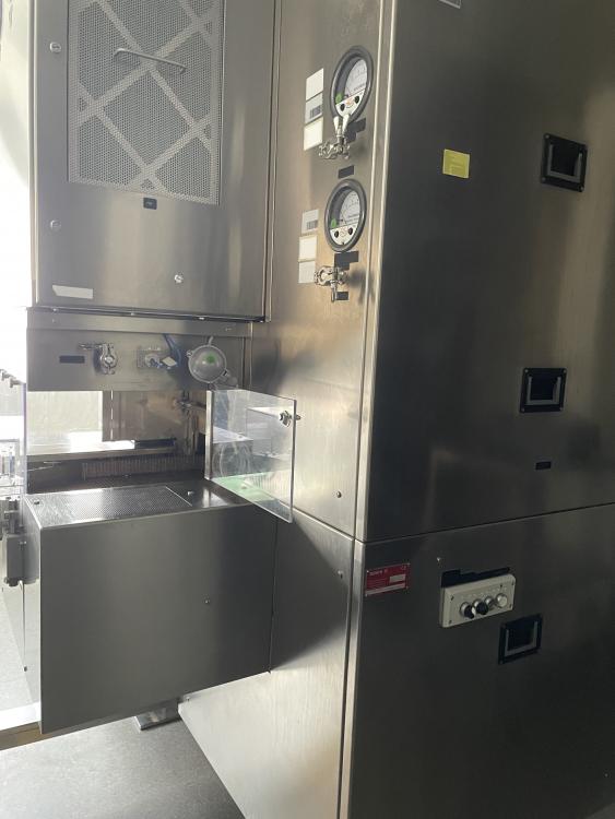 Ampoule filling line BOSCH