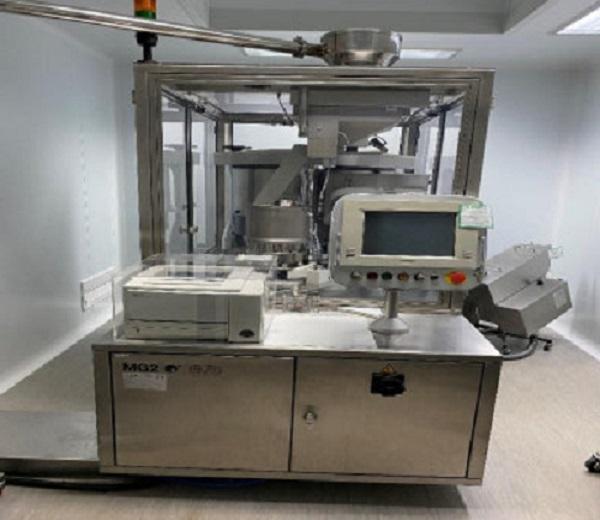 Capsule filler for powder and pellets MG2 G70