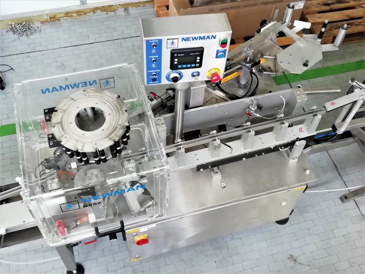 Labelling machine for syringes NEWMAN NVS 2